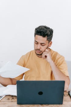 Managing Taxes and Finances for Freelancers